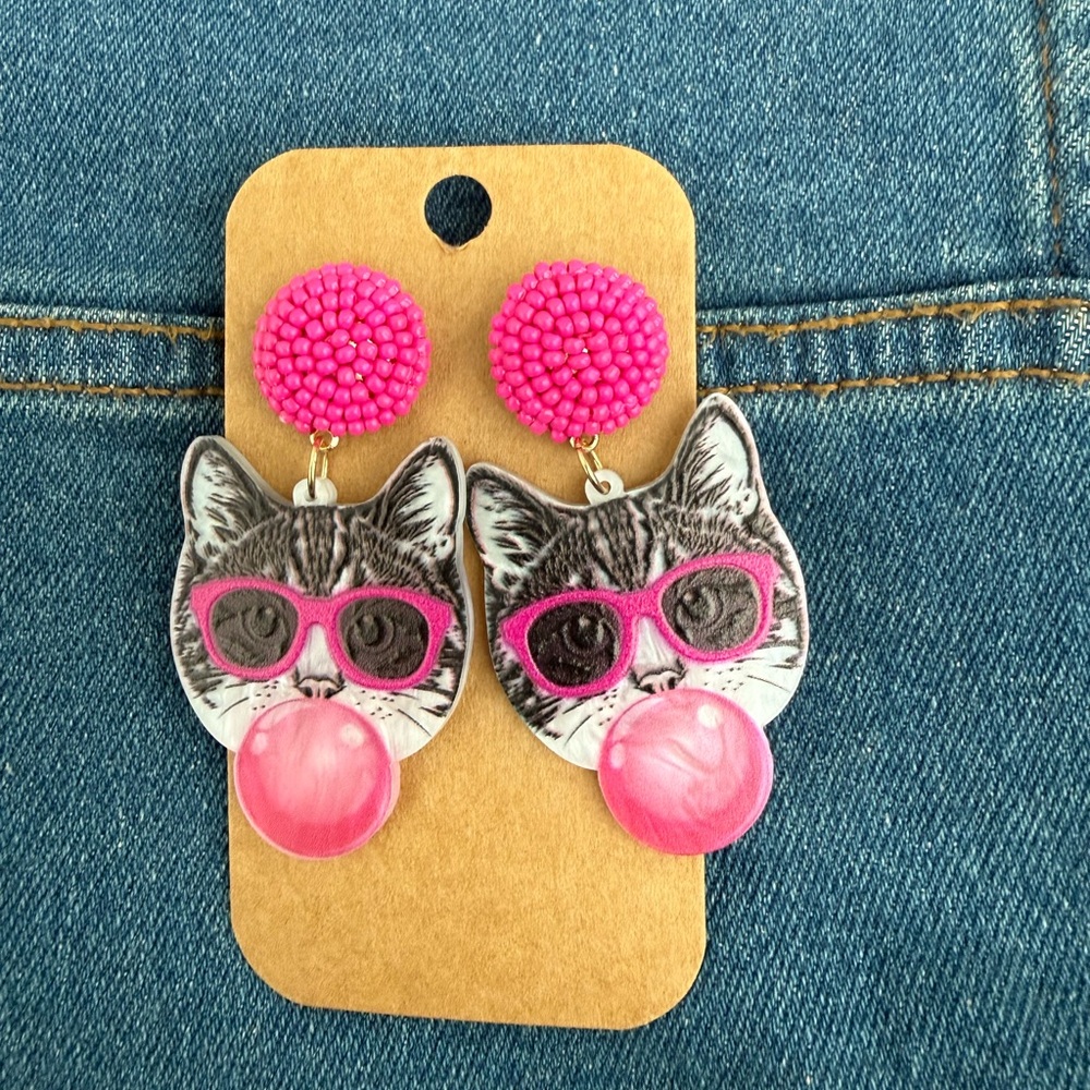 Hot Pink Beaded Earrings w/Funky Tabby Cat in Sun Glasses Nickel-Free - Picture 2 of 3